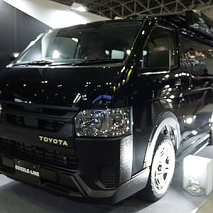 EXIZZLE LINE HIACE  DX GL エクシズルライン ハイエース カスタム - 東京オートサロン2024
